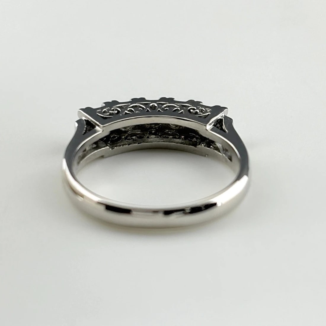MELEE DIAMOND DESIGN RING PLATINUM - 3