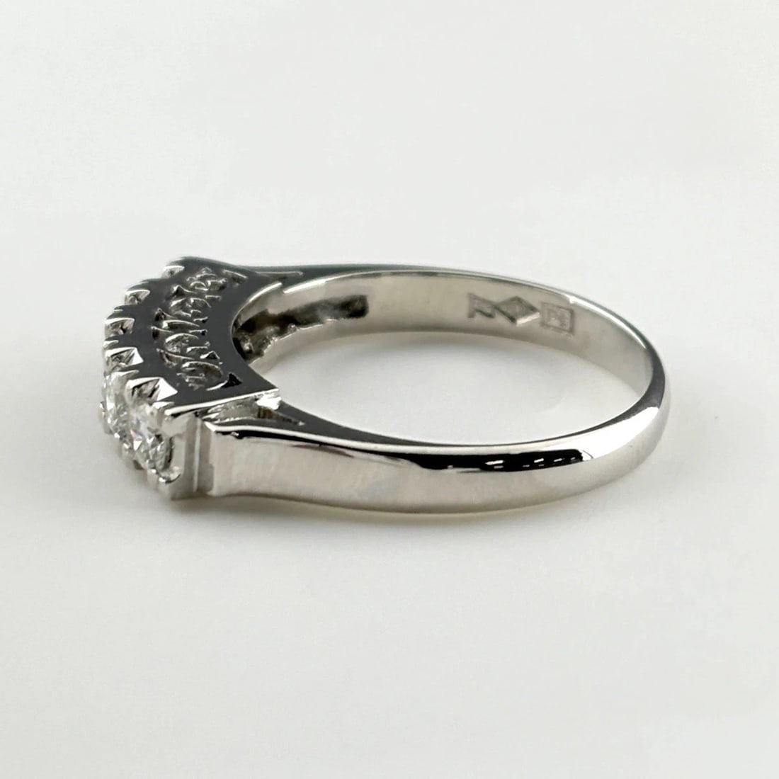 MELEE DIAMOND DESIGN RING PLATINUM - 4