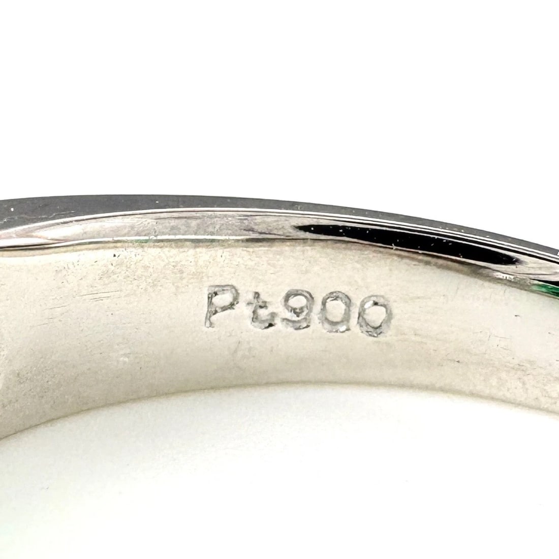 EMERALD DESIGN RING PLATINUM - 4