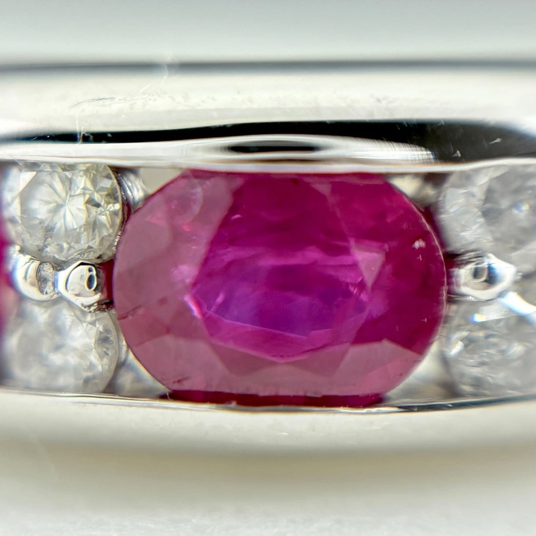RUBY DESIGN RING PLATINUM RING MELEE DIAMOND - 2