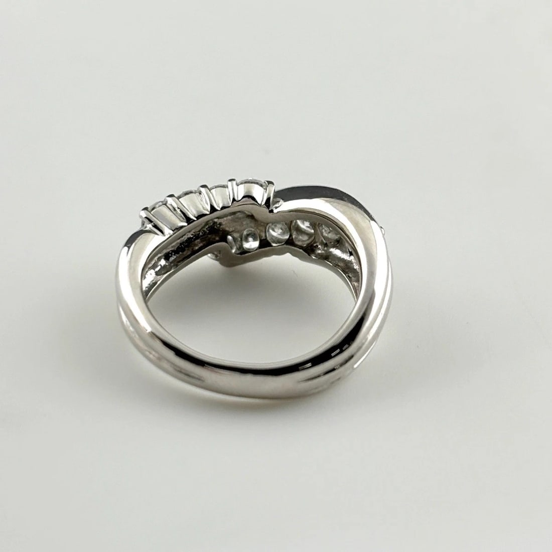 MELEE DIAMOND DESIGN RING PLATINUM - 3