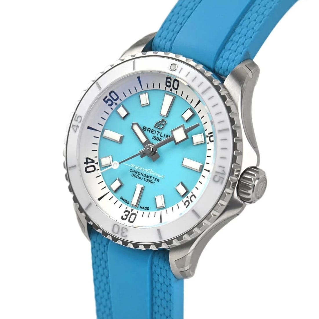 BREITLING SUPEROCEAN AUTOMATIC 36 WATCH: BREITLING Superocean Automatic 36 Brand: BREITLING Type/Style: Wristwatch Material: Case Material stainless Color: Dial Color Turquoise Size: Case Size Case Size: 36.0mm Accessories: None