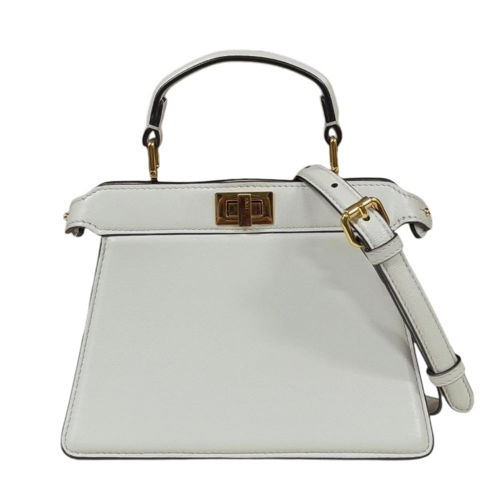 FENDI SHOULDER BAG CROSS BODY LEATHER 2WAY: FENDI Shoulder Bag Cross Body leather 2way Brand: FENDI Type/Style: Shoulder Bag Material: Exterior Material leather Color: Exterior Color white Size: W7.7 x H5.7 x D3.9inch Handle:7.5inch Accesso