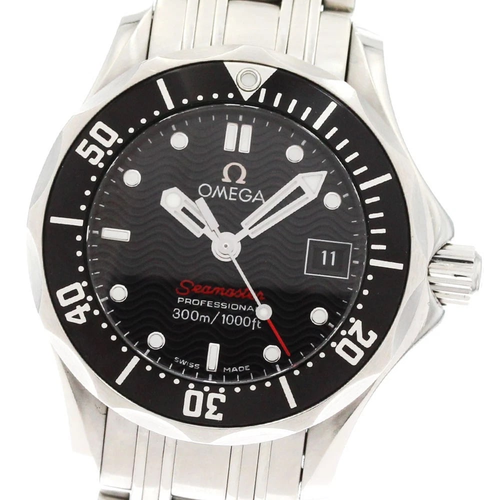 OMEGA SEAMASTER BLACK DIAL QUARTZ WATCH: OMEGA Seamaster Black Dial Quartz Watch Brand: OMEGA Type/Style: Wristwatch Material: Band Material Stainless Steel, Case Material Stainless Steel Color: Band Color Silver, Case Color Silver, Dial Col
