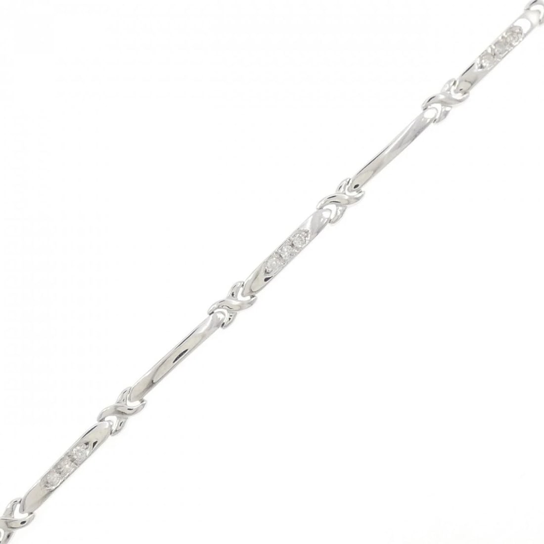 K18WG DIAMOND BRACELET: K18WG Diamond Bracelet Brand: Unbranded Type/Style: Diamond Bracelet Material: K18WG, Main Stone Natural Color: White Gold Size: 16cm Actual Size Max width approx.: 2.9mm Accessories: None