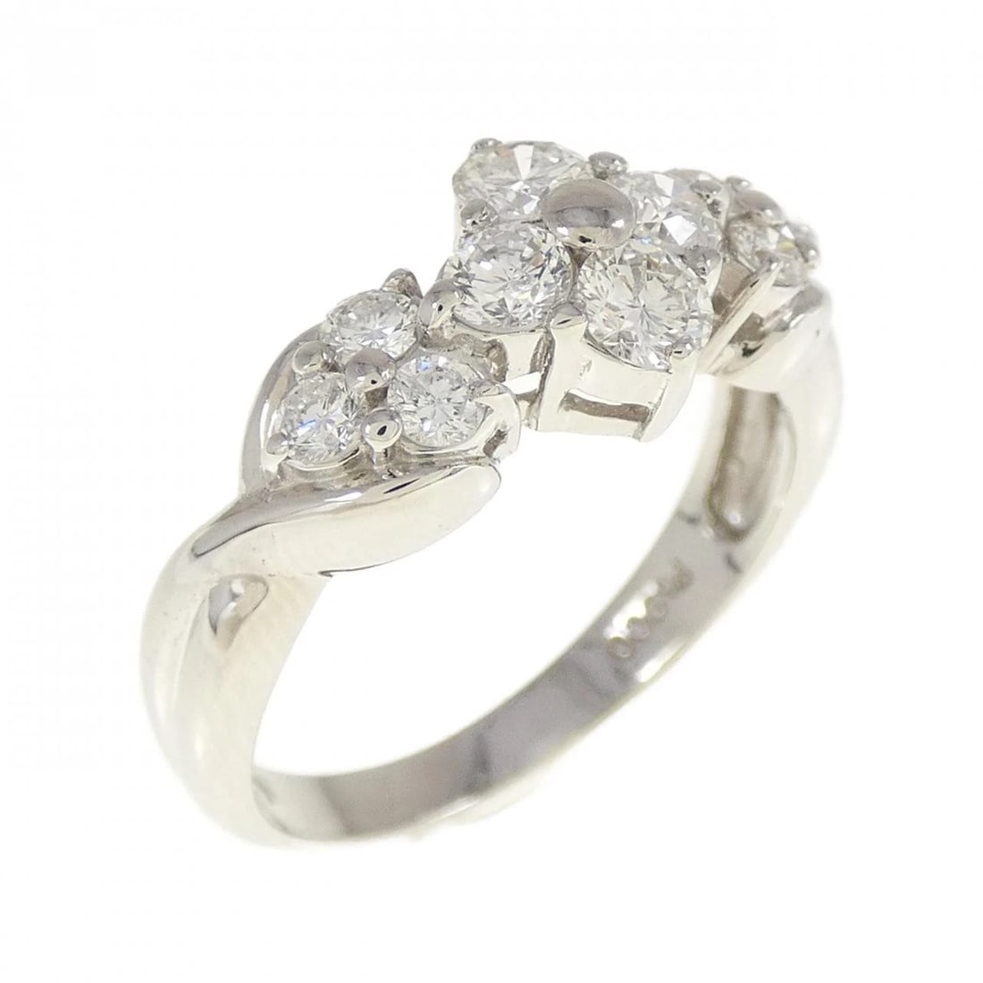 PT900 DIAMOND RING: PT900 Diamond Ring Brand: Unbranded Type/Style: Diamond Ring Material: Platinum900, Main Stone Natural Color: Silver Size: US 6 Accessories: None Accessories Notice: When purchasing pre-ow