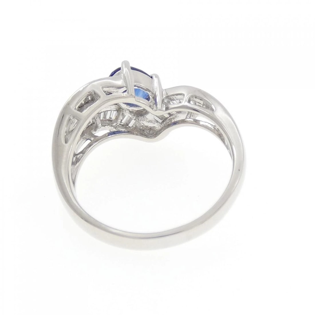 PT900 SAPPHIRE RING - 3