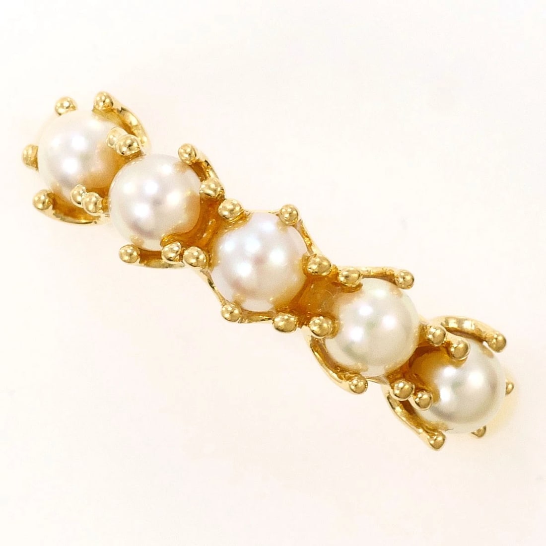 K18 18K GOLD RING PEARL: K18 18k gold Ring Pearl Brand: No Brand Type/Style: Ring Material: 18k gold, Main Stone Cultured Pearl Color: Gold Size: US 6 1/2 Accessories: None Accessories Notice: When purchasing pre-owned