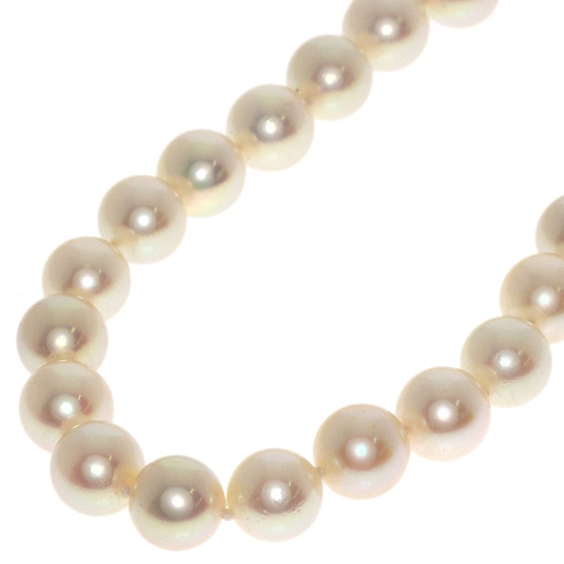 TASAKI PEARL NECKLACE SILVER: TASAKI Pearl Necklace Silver Brand: TASAKI Type/Style: Necklace Material: Silver, Main Stone Pearl Color: white Size: Stone Size:0.3inch/7.1-7.4mm Chain Length:17.7inch/45cm Accessories: None