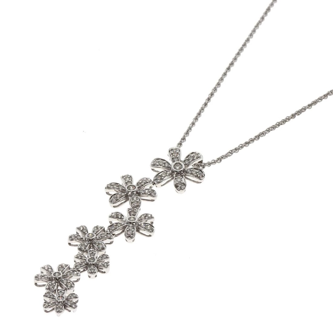 FLOWER DIAMOND NECKLACE K18 WHITE GOLD: Flower Diamond Necklace K18 White Gold Brand: SELECT JEWELRY Type/Style: Necklace Material: K18 White Gold, Main Stone Natural Color: Silver Size: Chain Length:18.1inch/46cm Chain Width:0.6inch/1.4mm 