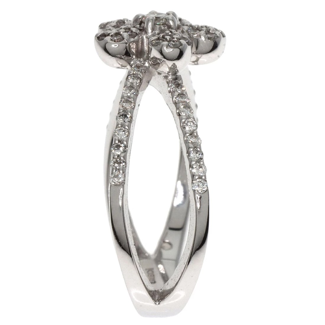 PONTE VECCHIO DIAMOND FLOWER RING K18 WHITE GOLD: Ponte Vecchio Diamond flower Ring K18 White Gold Brand: Ponte Vecchio Type/Style: Ring Material: K18 White Gold, Main Stone natural Color: Silver Size: 5.25 (US) Accessories: None Accessor