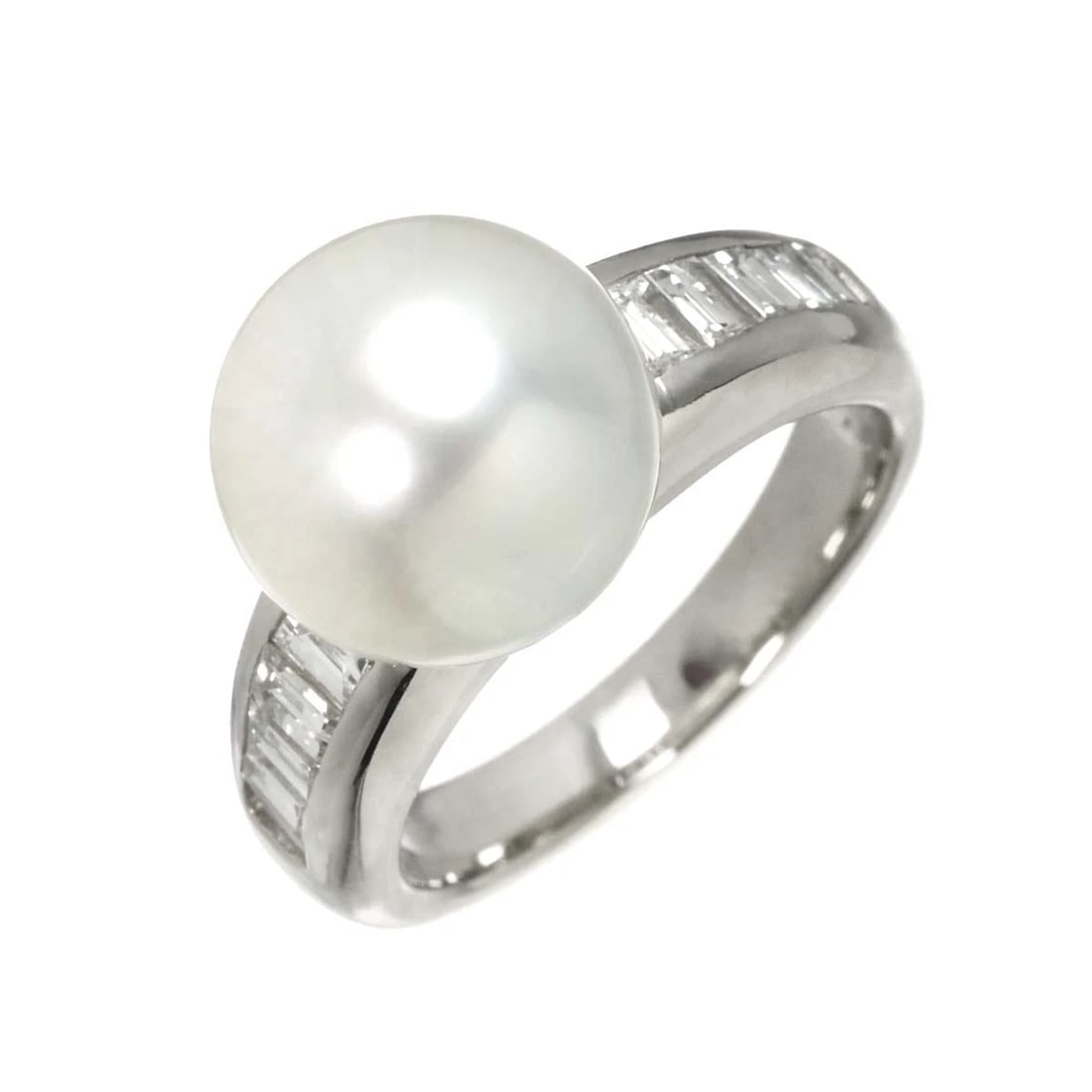 SOUTH SEA PEARL DIAMOND RING PLATINUM: South Sea pearl Diamond Ring Platinum Brand: Unbranded Type/Style: Ring Material: Platinum 900, Main Stone Pearl Color: Platinum Size: 6.75(US) Accessories: None Accessories Notice: When p