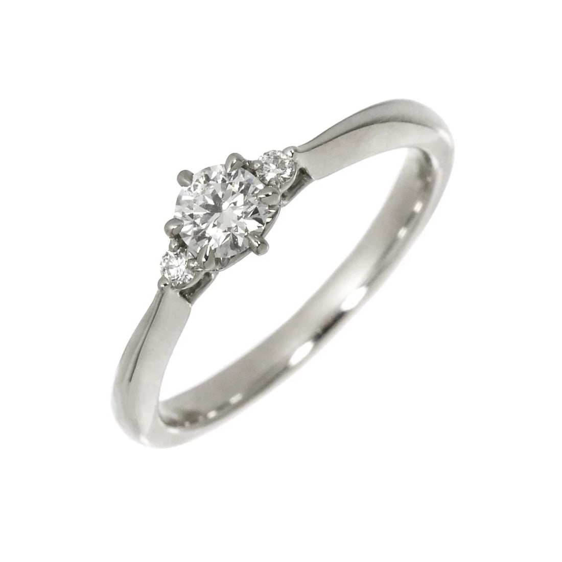 I PRIMO DIAMOND RING PT: I PRIMO Diamond Ring Pt Brand: I PRIMO Type/Style: Ring Material: Pt950, Main Stone Natural Color: Platinum Size: 5.5-5.75(US) Accessories: None Accessories Notice: When purchasing pre-own