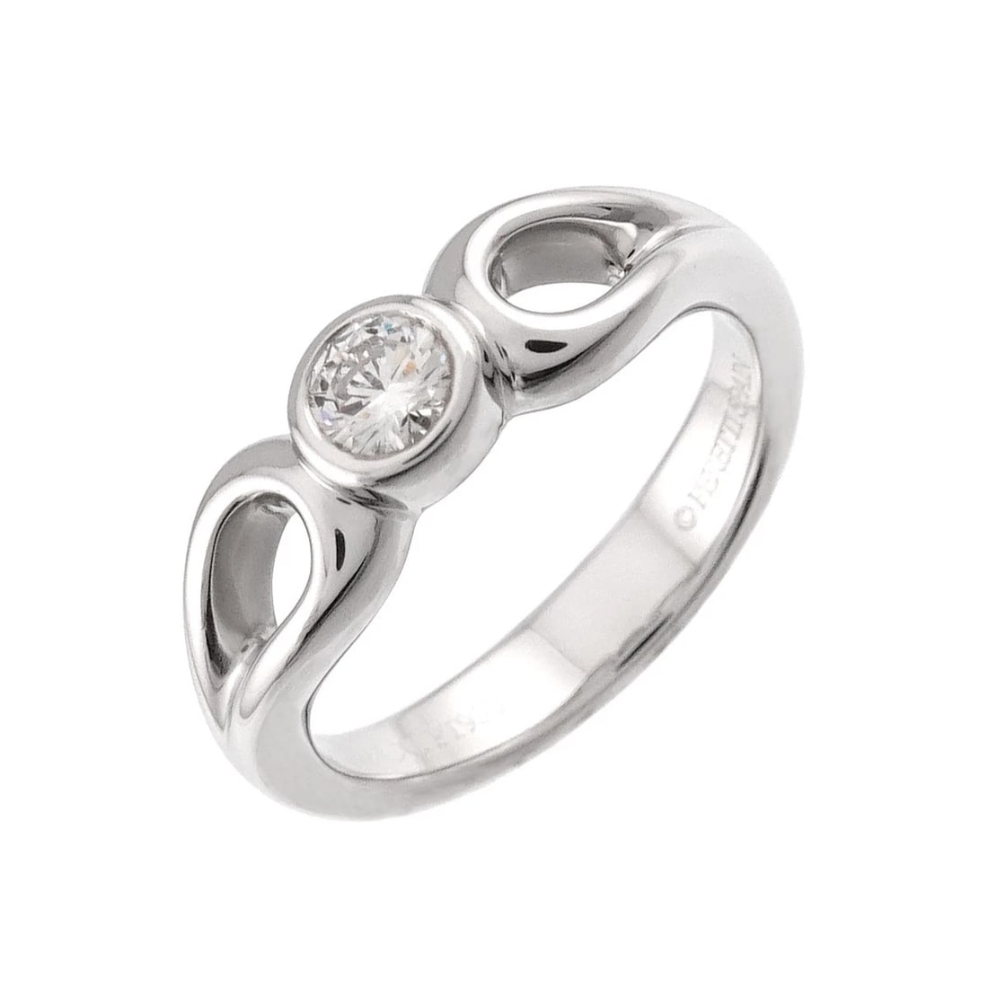 TIFFANY CO. TEARDROP DIAMOND RING PLATINUM: TIFFANY Co. Teardrop Diamond Ring Platinum Brand: TIFFANY Co. Type/Style: Ring Material: Pt950, Main Stone Natural Color: Platinum Size: 3.75-4(US) Accessories: None Accessories Notice: Wh