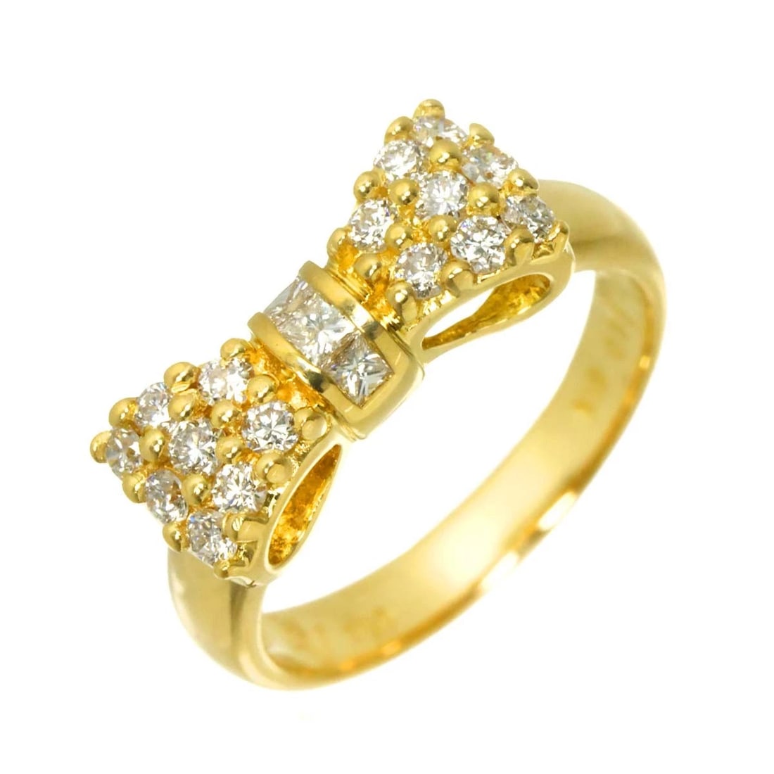 PONTE VECCHIO DIAMOND RING YG 750: Ponte Vecchio Diamond Ring YG 750 Brand: Ponte Vecchio Type/Style: Ring Material: 750 Yellow Gold, Main Stone Natural Color: Yellow Gold Size: 2.75-3(US) Accessories: None Accessories Noti