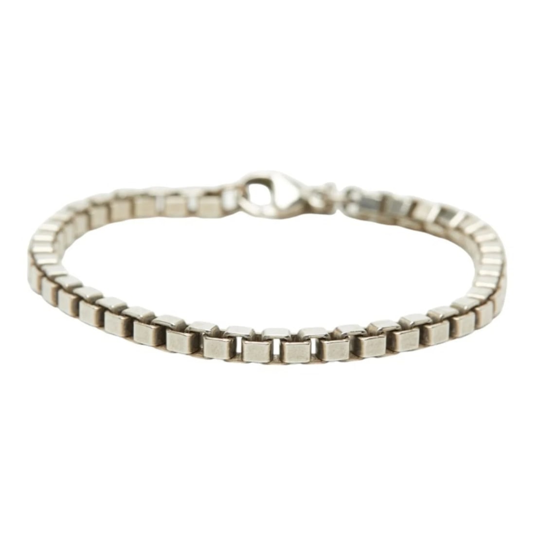 TIFFANY & CO. VENETIAN LINK BRACELET, STERLING SILVER 925, WOMEN'S: Tiffany & Co. Venetian Link Bracelet, Sterling Silver 925, Women's Brand: Tiffany Type/Style: Link bracelet Material: Silver 925, Color: SILVER Size: Length 17cm / 6.69'' Width 4mm / 0.15'' Total Leng