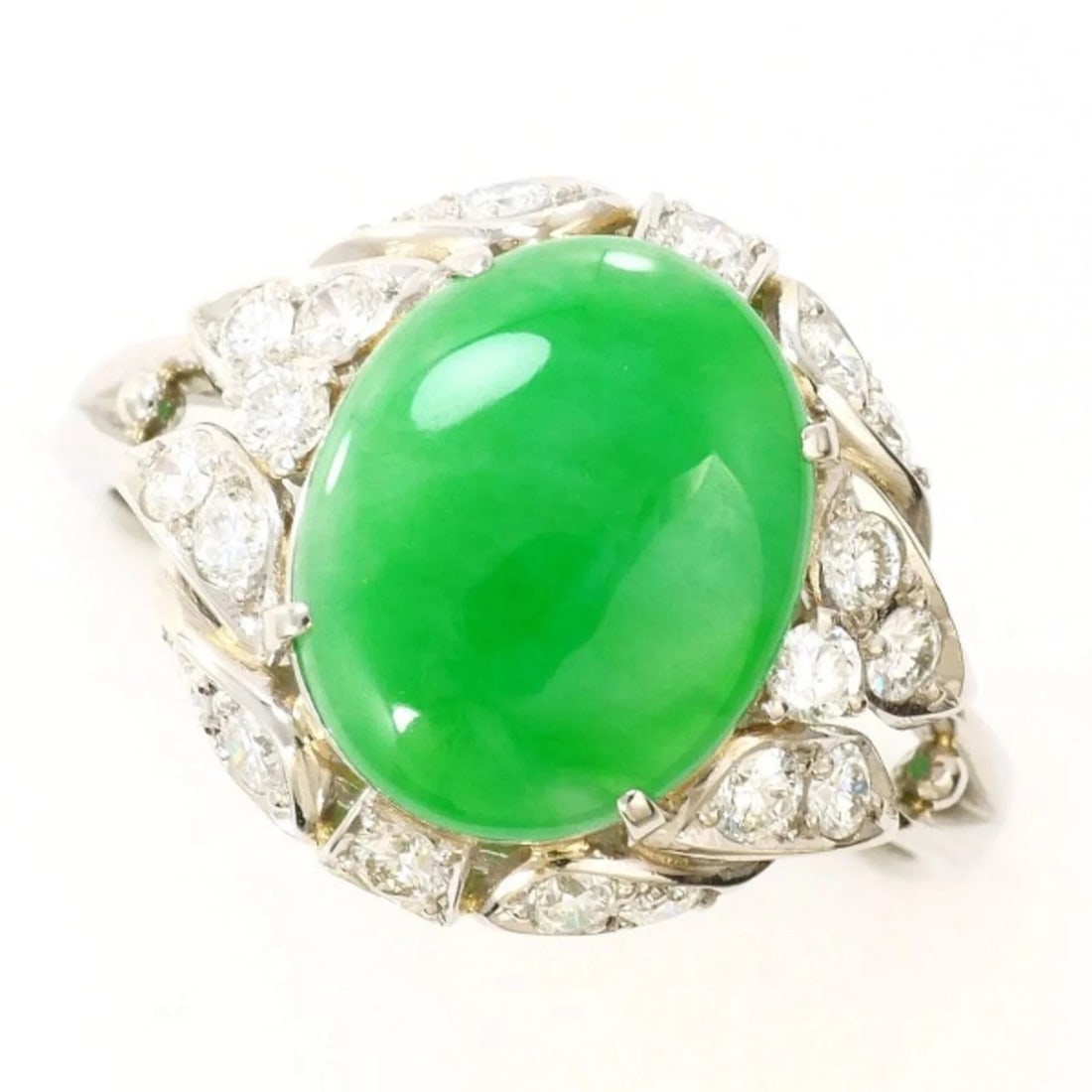 PLATINUM RING WITH JADEITE AND DIAMOND, WITH CERTIFICATE (1 of 4)