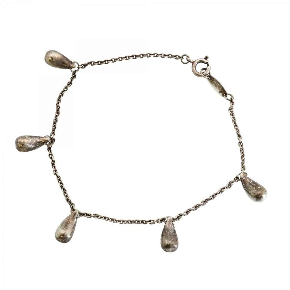 TIFFANY & CO. TEARDROP BRACELET, STERLING SILVER 925, WOMEN'S: Tiffany & Co. Teardrop Bracelet, Sterling Silver 925, Women's Brand: Tiffany Type/Style: Charm bracelet Material: Silver 925, Color: SILVER Size: Length 18cm / 7.08'' Accessories: None Acc