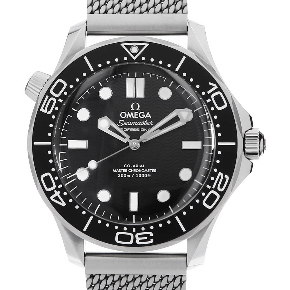 OMEGA SEAMASTER DIVER CO-AXIAL MASTER CHRONOMETER WATCH: OMEGA Seamaster Diver Co-Axial Master Chronometer Watch Brand: OMEGA Type/Style: Wrist watch Material: Band Material Stainless Steel, Case Material Stainless Steel Color: Dial Color Black Size: Case S