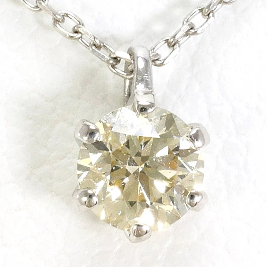 PLATINUM 900/850 NECKLACE WITH YELLOW DIAMOND: Platinum 900/850 Necklace with Yellow Diamond Brand: Unbranded Type/Style: Necklace Material: Platinum 850, Platinum 900, Main Stone natural Color: Pt Size: Neck Circumference 40 cm / 15.74''Pendant S