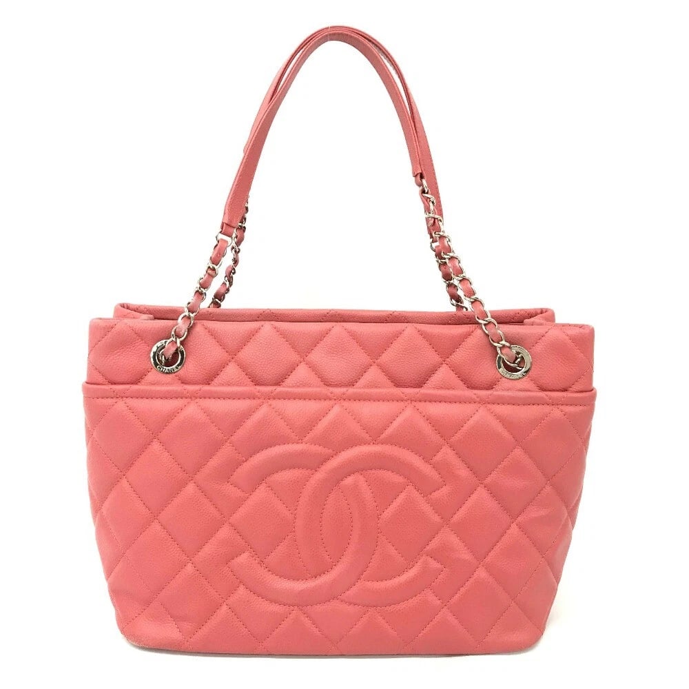 CHANEL MATELASSE CHAINSHOULDER HAND BAG CAVIAR LEATHER PINK: CHANEL Matelasse ChainShoulder Hand Bag Caviar Leather pink Brand: CHANEL Type/Style: Tote Bag Material: Caviar Leather Color: pink Size: W12.6?H9.8?D6.3inch / W32cm?H25cm?D16cm Accessories: None