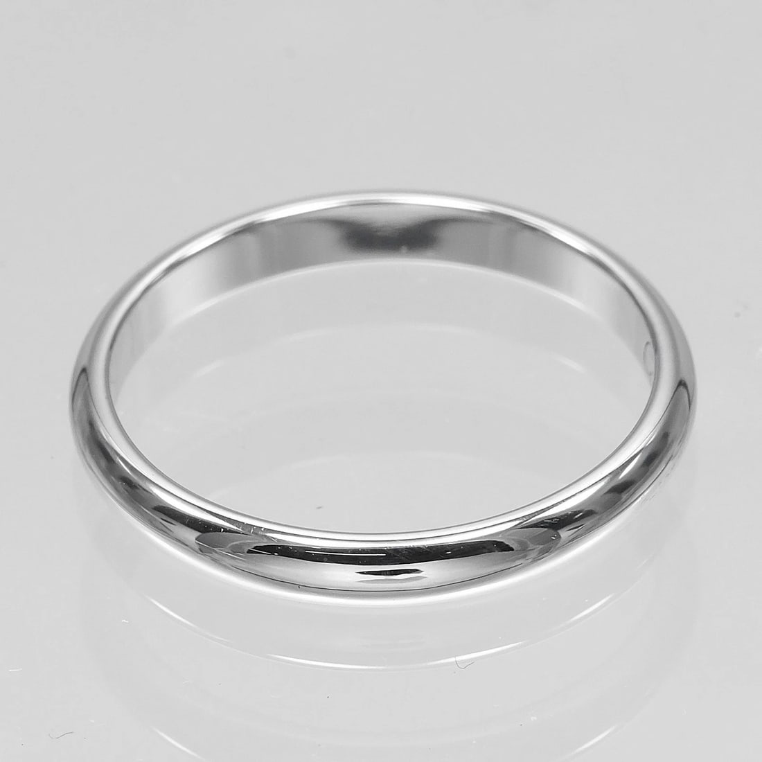 CARTIER 1895 WEDDING RING PT950PLATINUM: CARTIER 1895 wedding Ring Pt950Platinum Brand: CARTIER Type/Style: Ring Material: Pt950Platinum, Color: Silver Size: 4.7 US Accessories: None Accessories Notice: When purchasing pre-owned