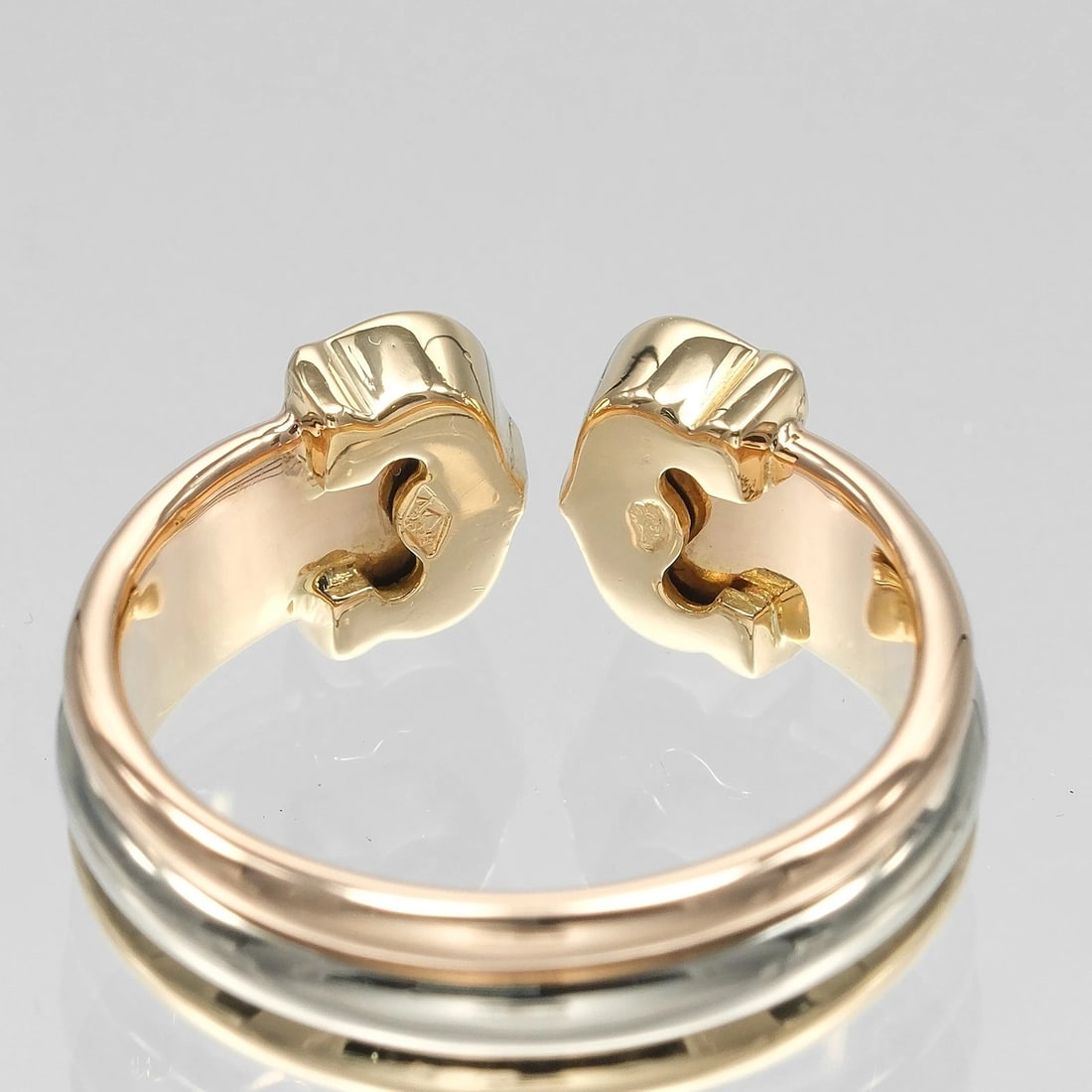 CARTIER 2C THREE COLOR RING K18 GOLD: CARTIER 2C three color Ring K18 Gold Brand: CARTIER Type/Style: Ring Material: K18 Gold (YGxPGxWG), Color: Gold Size: 5.1 US Accessories: None Accessories Notice: When purchasing pre-owned
