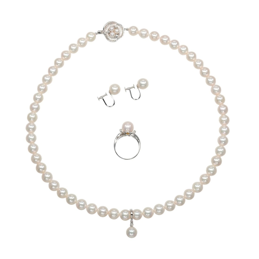 EARRING & RING SET NECKLACE PEARL/K14WG: Earring & Ring Set Necklace Pearl/K14WG Brand: no brand Type/Style: Necklace Material: Pearl, Color: Silver Size: Neck around?42.5cm Pearl size?7.5?8.0?? Accessories: None Accessories Noti
