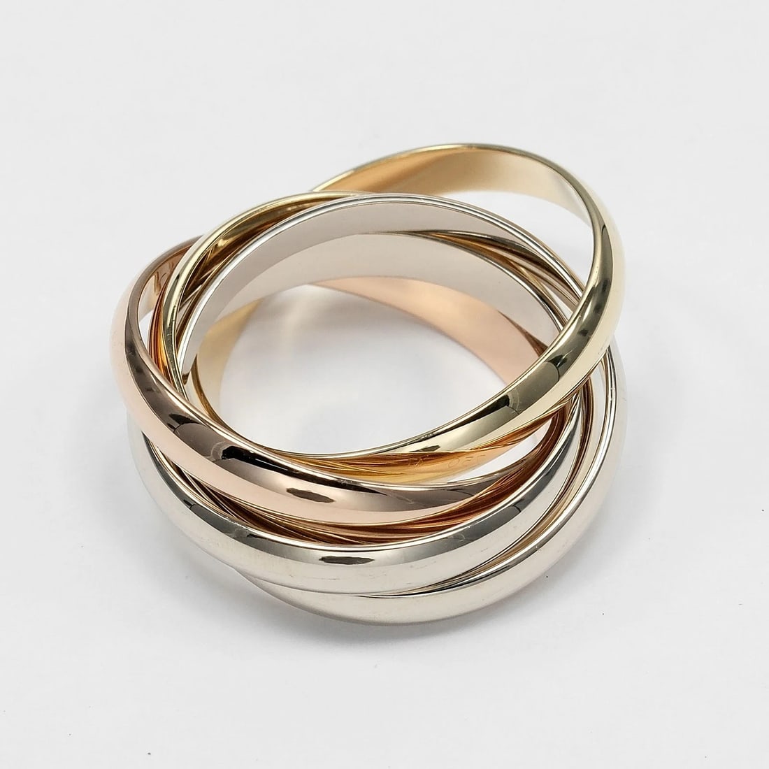 CARTIER TRINITY RING K18 GOLD (YGXPGXWG): CARTIER Trinity Ring K18 Gold (YGxPGxWG) Brand: CARTIER Type/Style: Ring Material: K18 Gold (YGxPGxWG), Color: Gold Size: 4.1 US Accessories: None Accessories Notice: When purchasing pre-o