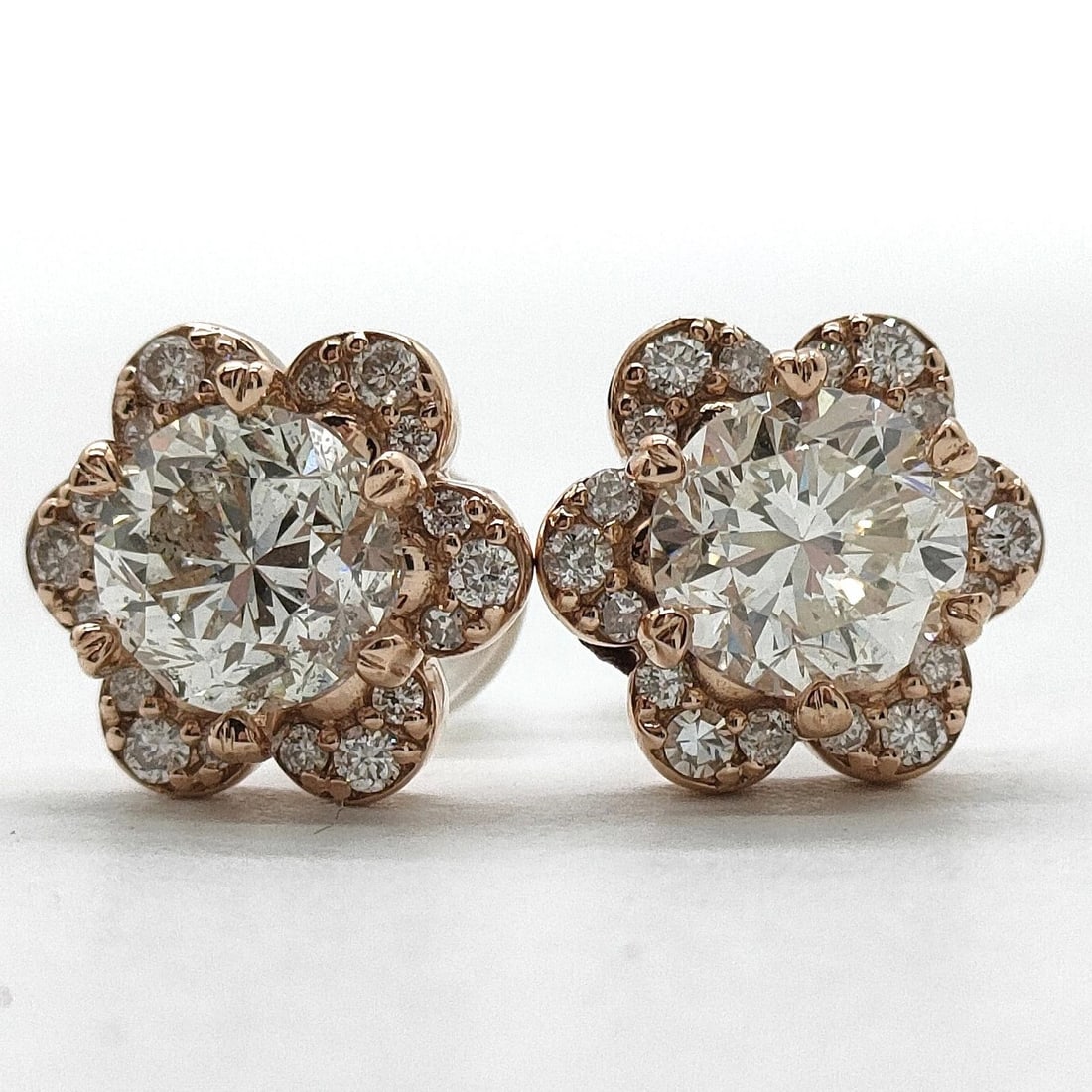 JEWELRY PENDANT HEAD NATURAL DIAMOND PLATINUM: Jewelry Pendant Head Natural Diamond Platinum Brand: Unbranded Type/Style: Earrings Material: Platinum, Main Stone Natural Color: Platinum Size: none Accessories: None Accessories Notice:
