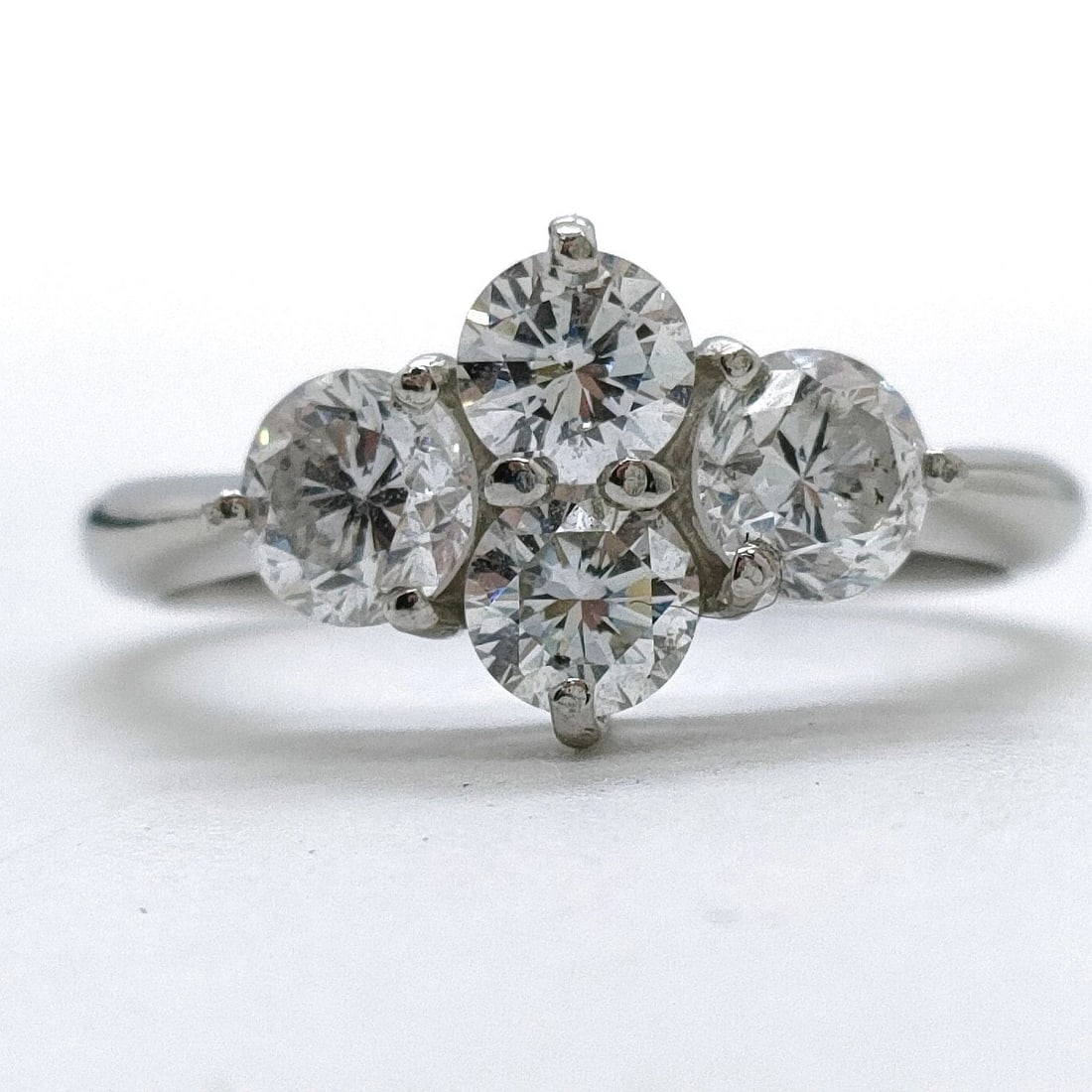 JEWELRY RING TOPAZ PLATINUM BLUE: Jewelry Ring Topaz Platinum Blue Brand: Unbranded Type/Style: Ring Material: Platinum, Main Stone Natural Color: Platinum Size: US 4 1/8 Accessories: None Accessories Notice: When purchasi