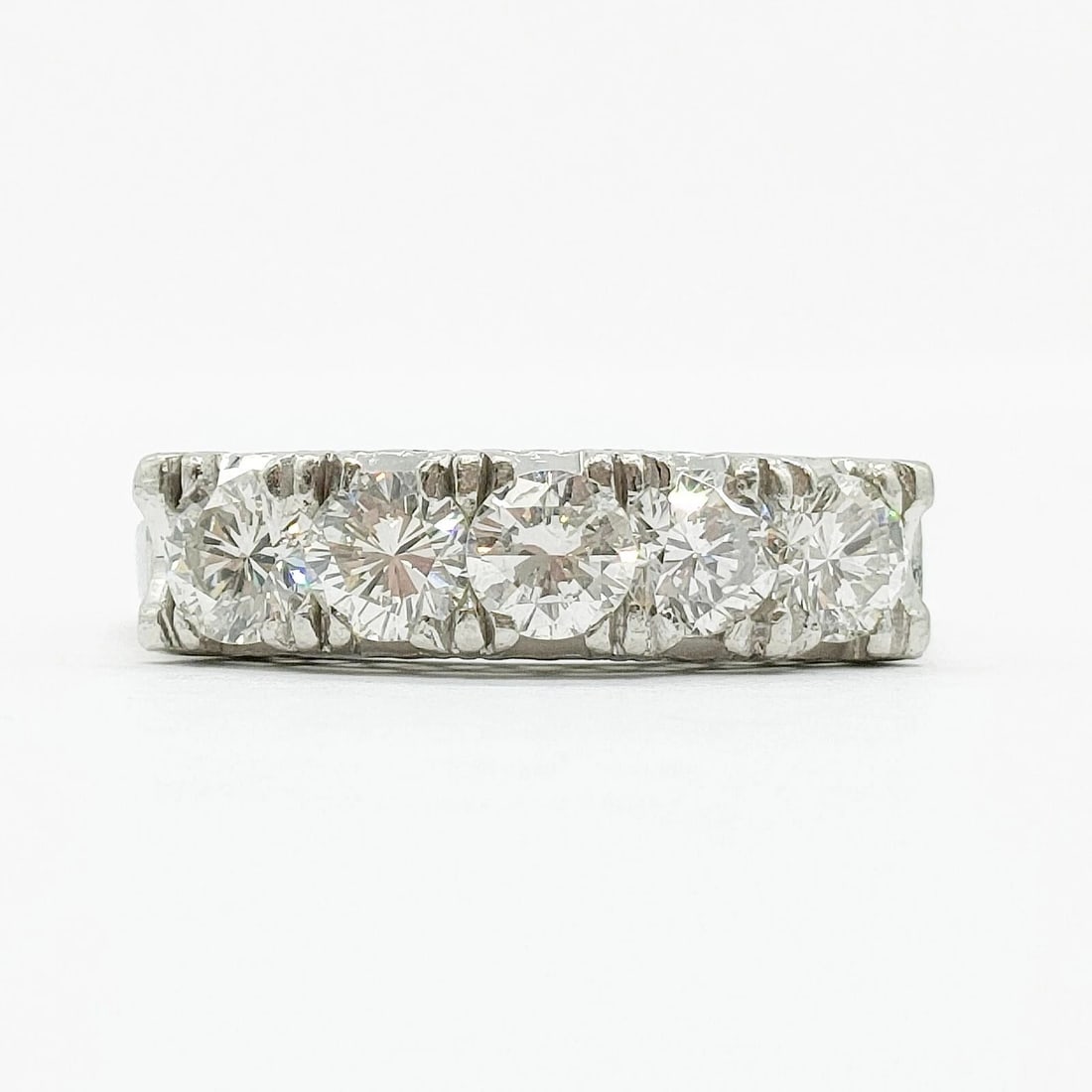 JEWELRY LOOSE DIAMOND NATURAL DIAMOND: Jewelry Loose Diamond Natural Diamond Brand: Unbranded Type/Style: Ring Material: Platinum, Main Stone Natural Color: Platinum Size: US 7 Accessories: None Accessories Notice: When purchas