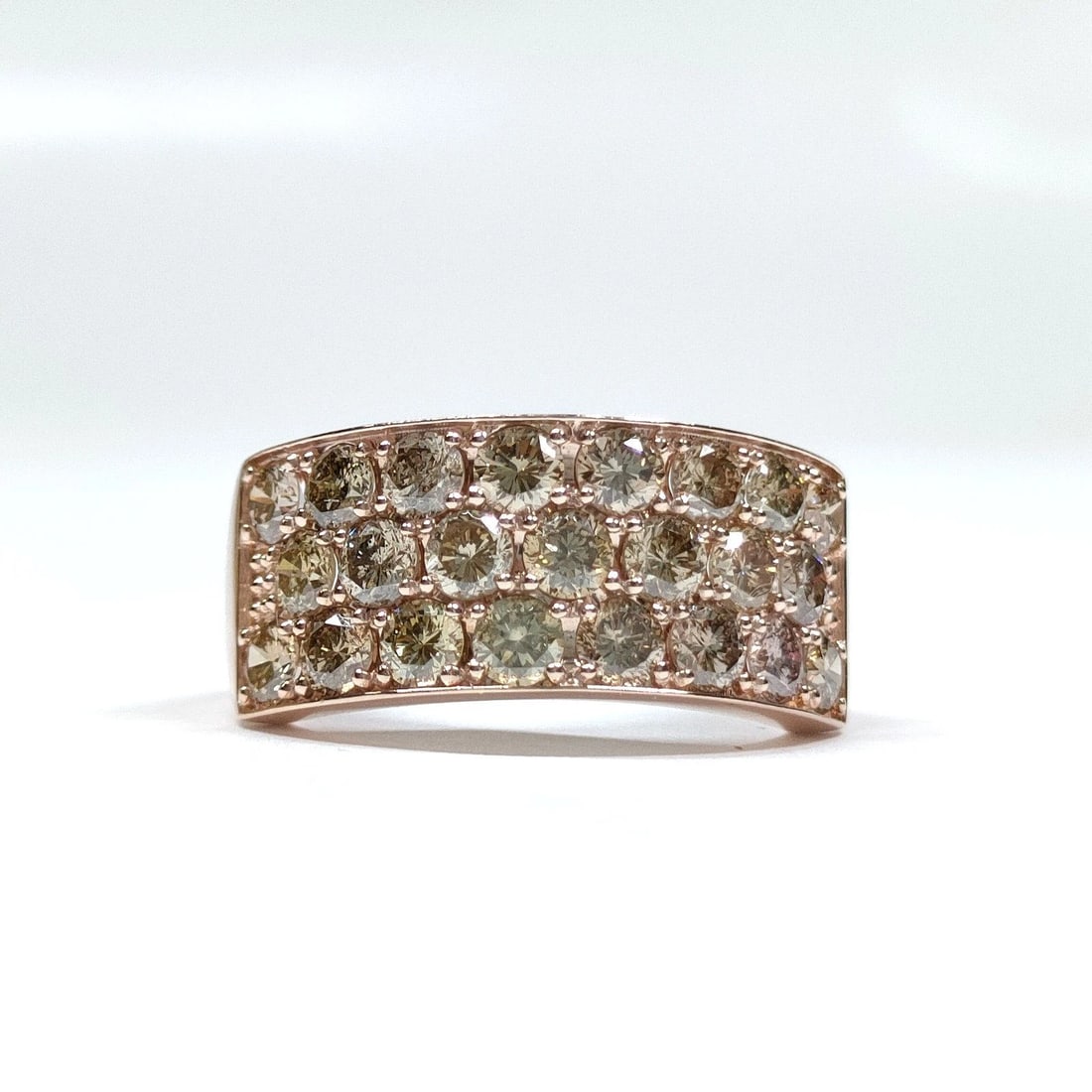 Jewelry Ring Natural Diamond: Jewelry Ring Natural Diamond Brand: Unbranded Type/Style: Ring Material: Gold, Main Stone Natural Color: Yellow Gold Size: US 6 1/4 Accessories: None Accessories Notice: When purchasing p