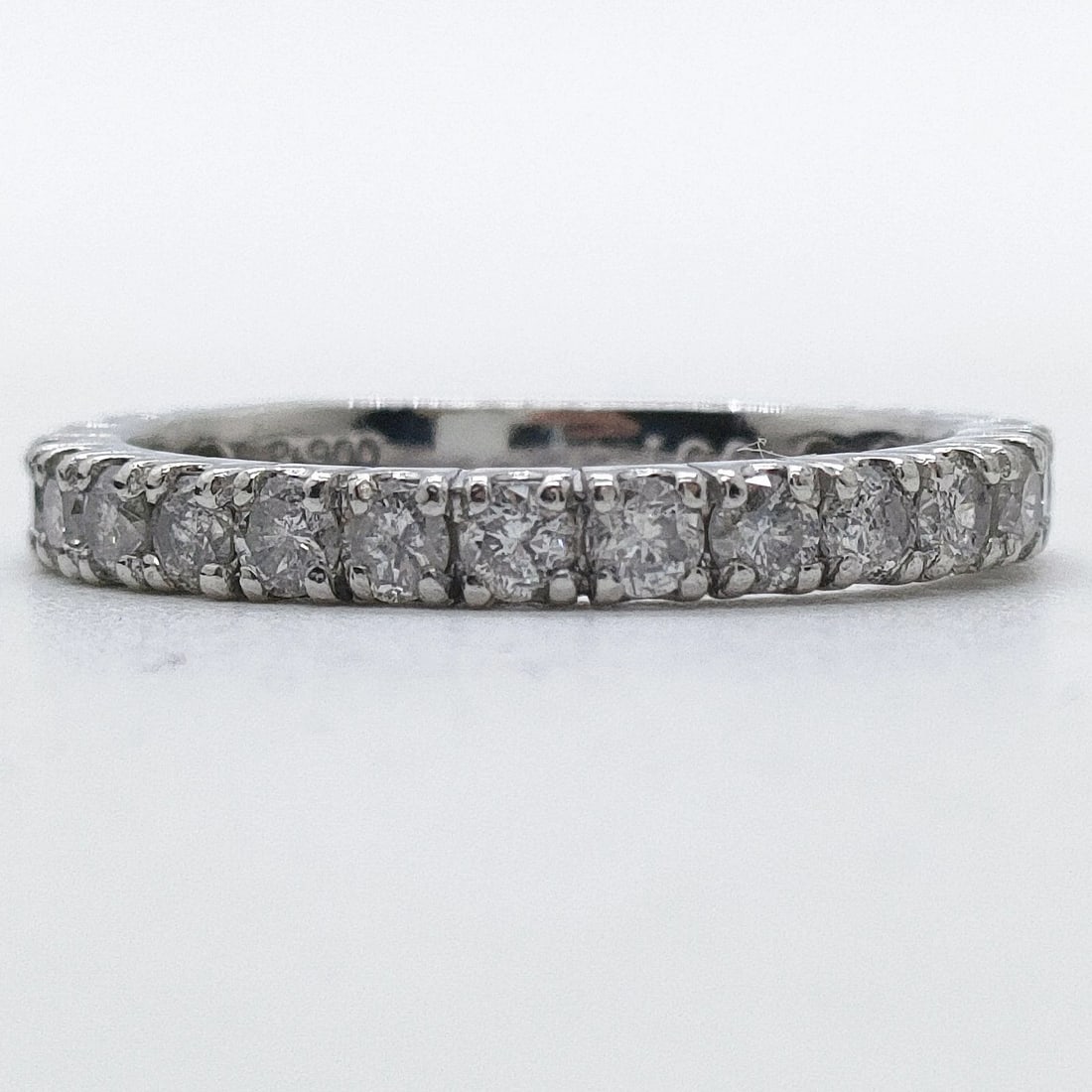 JEWELRY LOOSE DIAMOND NATURAL DIAMOND: Jewelry Loose Diamond Natural Diamond Brand: Unbranded Type/Style: Ring Material: Platinum, Main Stone Natural Color: Platinum Size: US 5 3/4 Accessories: None Accessories Notice: When purchasing