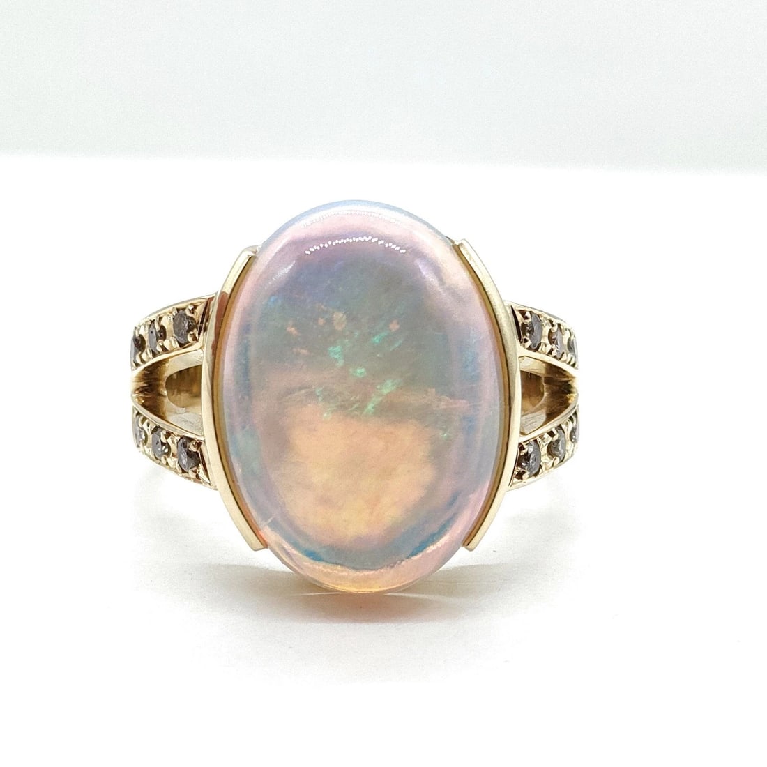 JEWELRY RING RUBY GOLD YELLOW GOLD PINKS: Jewelry Ring Ruby Gold Yellow Gold Pinks Brand: Unbranded Type/Style: Ring Material: Gold, Main Stone Opal Natural Color: Yellow Gold Size: US 7 1/2 Accessories: None Accessories Notice: W