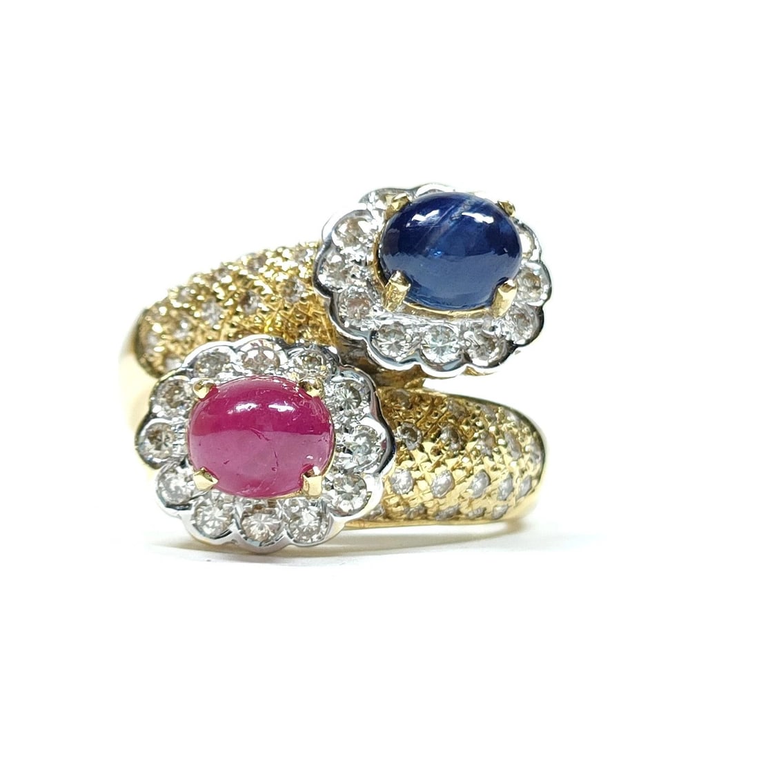 CELINE RING NATURAL DIAMOND PLATINUM: Celine Ring Natural Diamond Platinum Brand: Celine Type/Style: Ring Material: Gold, Main Stone Sapphire Ruby Color: Yellow Gold Size: US 5 3/8 Accessories: None Accessories Notice: When pu
