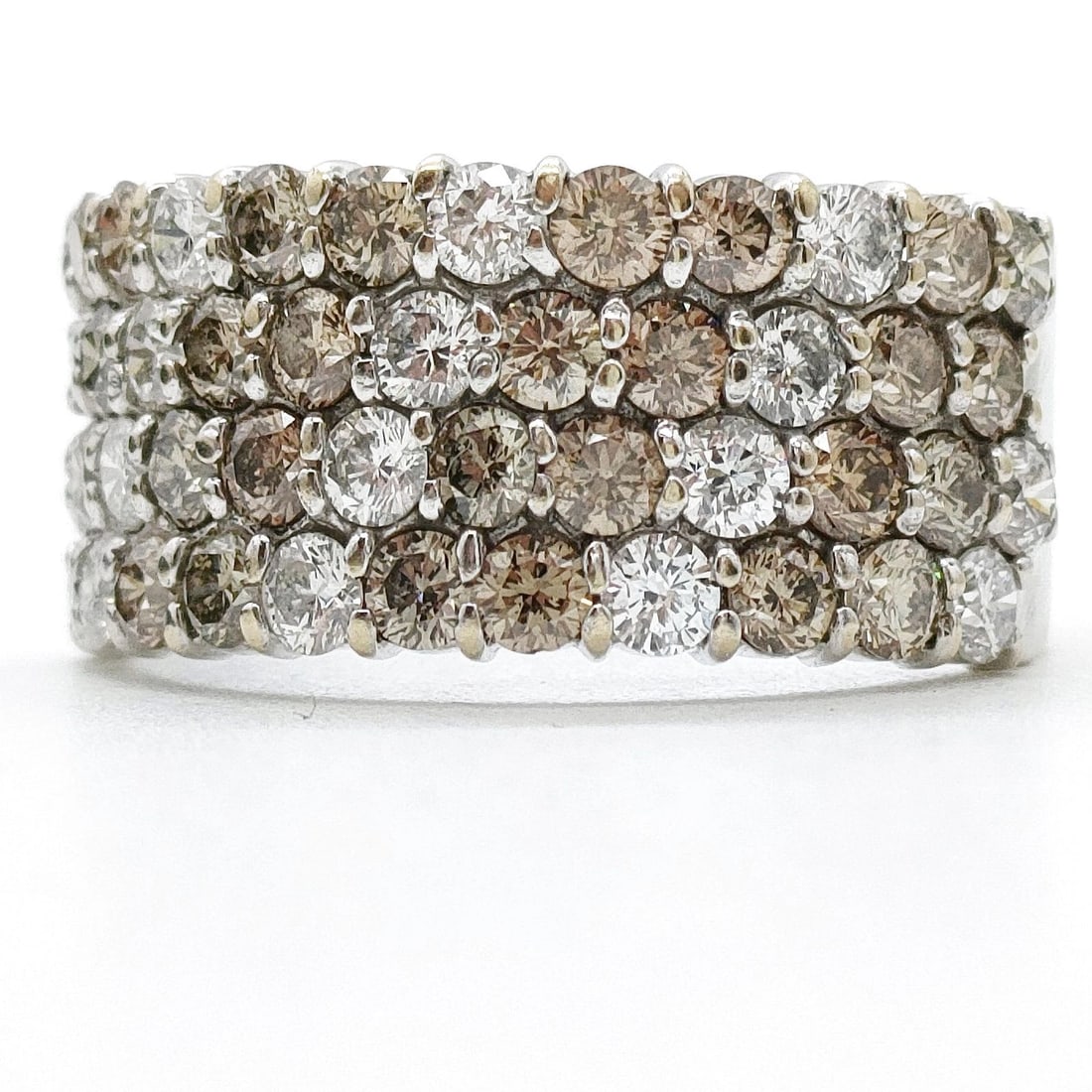 JEWELRY LOOSE DIAMOND NATURAL DIAMOND: Jewelry Loose Diamond Natural Diamond Brand: Unbranded Type/Style: Ring Material: White gold, Main Stone Natural Color: White gold Size: US 6 5/8 Accessories: None Accessories Notice: When purchasing
