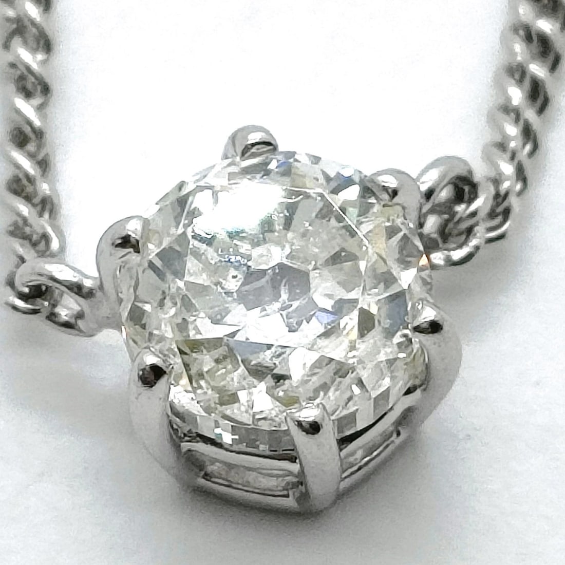 TIFFANY AND CO. NECKLACE T SMILE MINI NATURAL DIAMOND GOLD: Tiffany and Co. Necklace T smile mini Natural Diamond Gold Brand: Unbranded Type/Style: Necklace Material: Platinum, Main Stone Natural Color: Platinum Size: Pendant Size : 0.68X0.81 cm / 0.26X0.31