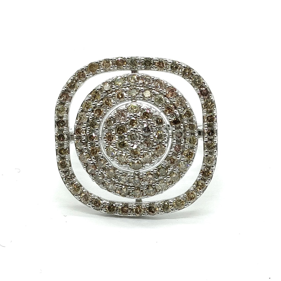HERMES PIERCED EARRING GOLD YELLOWS: Hermes Pierced Earring Gold Yellows Brand: Unbranded Type/Style: Ring Material: White gold, Main Stone Natural Color: White gold Size: US 6 1/4 Accessories: None Accessories Notice: When purchasing