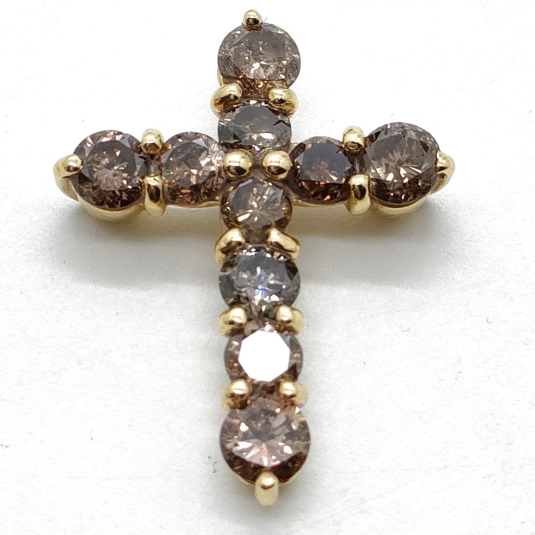 Jewelry Pendant Head Natural Diamond: Jewelry Pendant Head Natural Diamond Brand: Unbranded Type/Style: Pendant Head Material: Gold, Main Stone Natural Color: Yellow Gold Size: Pendant Size : 2.33X1.84 cm / 0.91X0.72 inch Accessories: