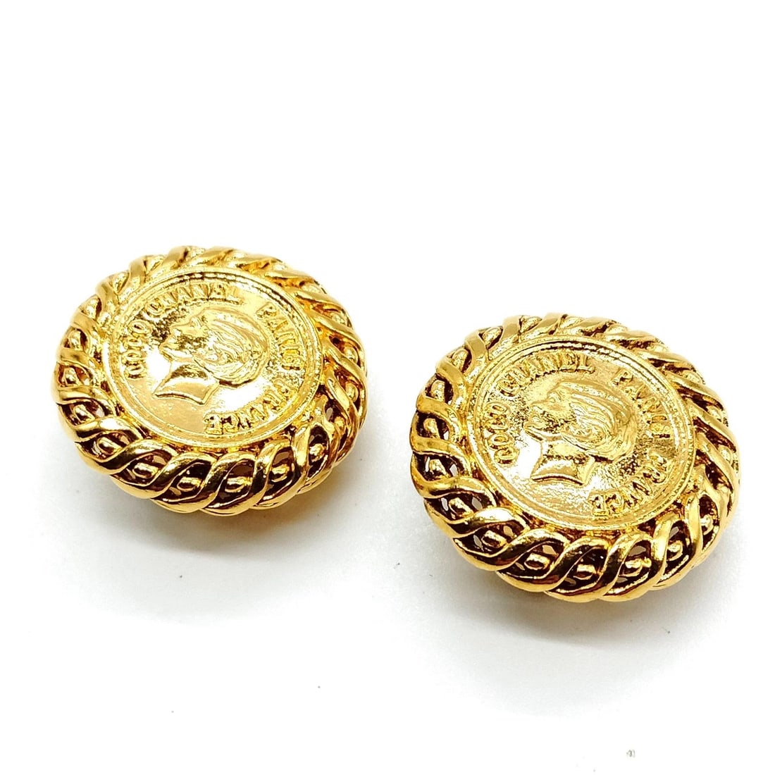CHANEL EARRING GOLD: Chanel Earring Gold Brand: Chanel Type/Style: Earring Material: Metal, Color: Gold Size: 2x2 Accessories: None Accessories Notice: When purchasing pre-owned goods, please refer to the phot