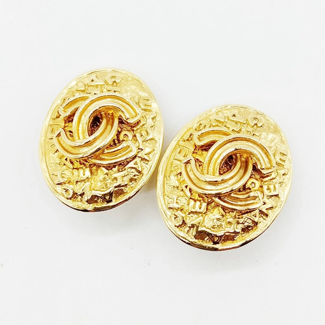 CHANEL EARRING GOLD: Chanel Earring Gold Brand: Chanel Type/Style: Earring Material: Metal, Color: Gold Size: 2.7x2.1 Accessories: None Accessories Notice: When purchasing pre-owned goods, please refer to the