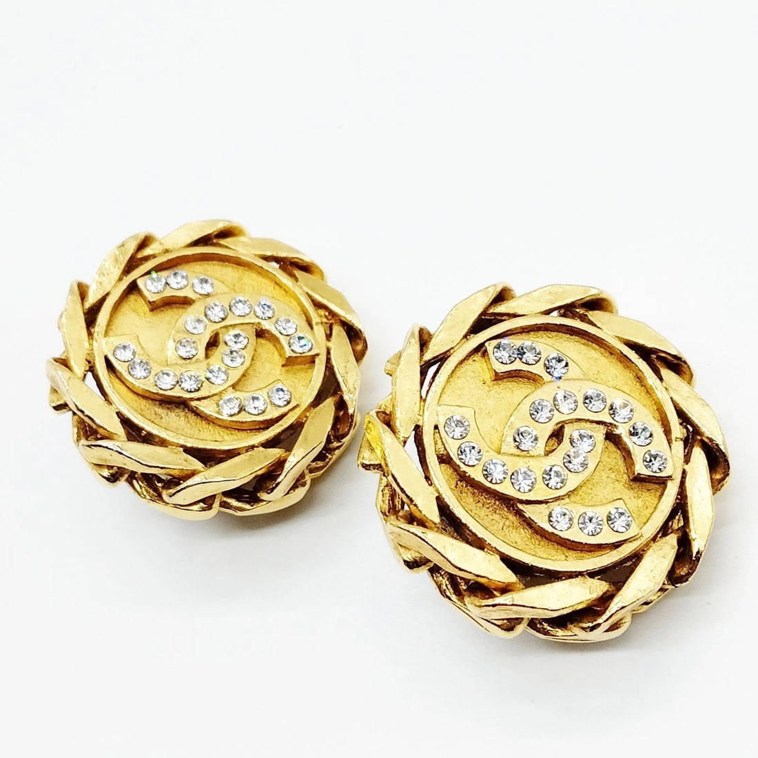 CHANEL EARRING GOLD: Chanel Earring Gold Brand: Chanel Type/Style: Earring Material: Metal, Color: Gold Size: 2.8x2.8 Accessories: None Accessories Notice: When purchasing pre-owned goods, please refer to the