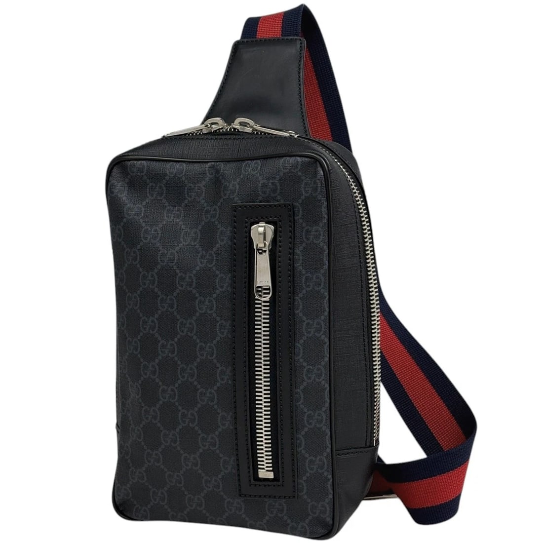 GUCCI GG PATTERN BODY BAG SOFT GG SUPREME BODY BAG: GUCCI GG pattern Body Bag Soft GG Supreme Body Bag Brand: GUCCI Type/Style: Body Bag Material: Coated canvas ?leather Color: Black Size: Width 17cm(6.7") Height 26.5cm(10.4") Depth 8cm(3.1") Acces