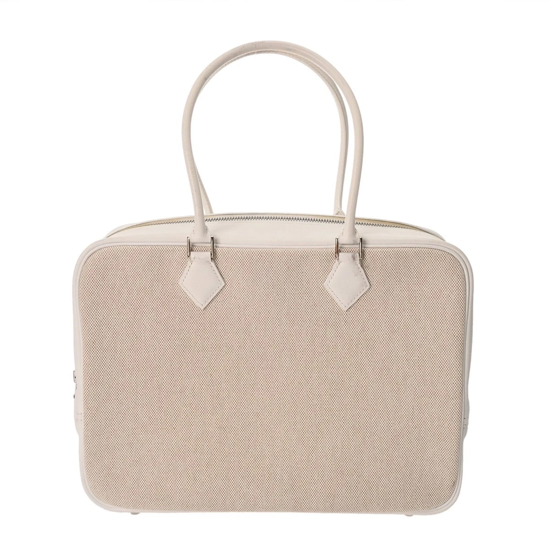 HERMES PLUME 32 VAUX SWIFT/TOWER ASH WHITE / BEIGE HANDBAG: HERMES Plume 32 Vaux Swift/Tower ash White / beige Handbag Brand: HERMES Type/Style: Handbag Material: Vaux Swift/Tower ash Color: White / beige ? SilverMetal Size: H:about 9.1inch W:about 12.6inch D: