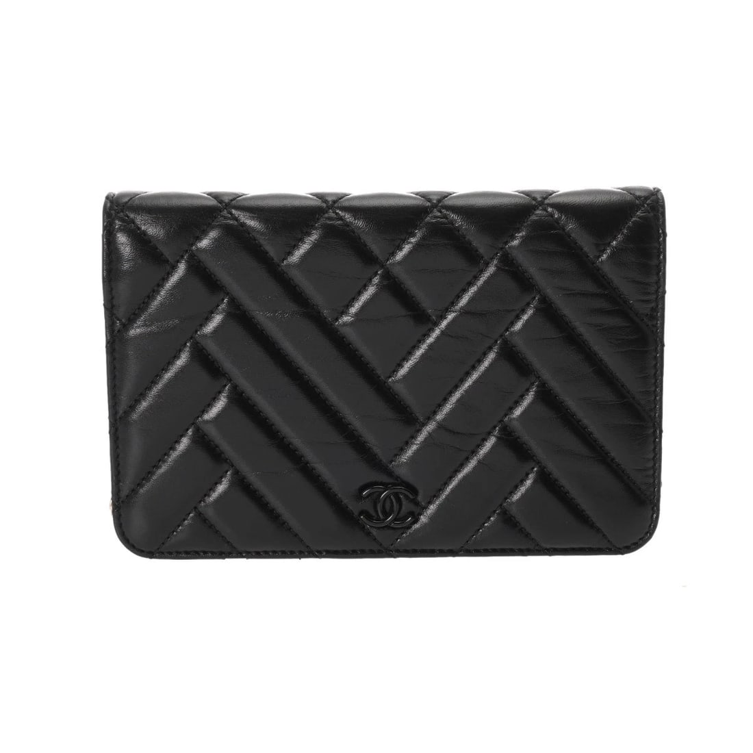 CHANEL CHAIN WALLET V STITCH LAMBSKIN SHOULDER BAG: CHANEL Chain wallet V stitch lambskin Shoulder Bag Brand: CHANEL Type/Style: Shoulder Bag Material: lambskin Color: black ? Gold Metal Size: H:about 4.9inch W:about 7.5inch D:about 2.0inch (maximum)