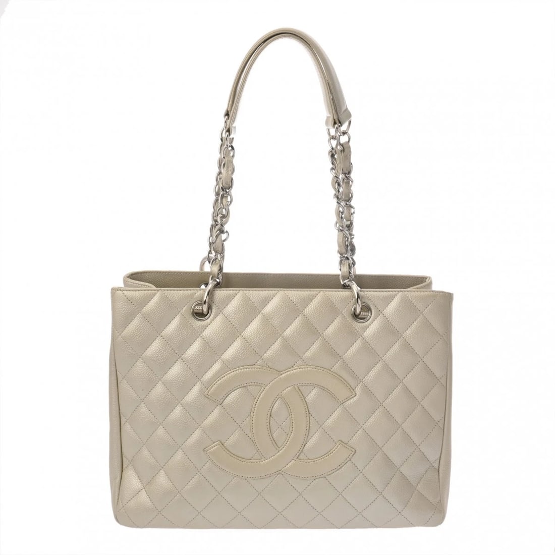 CHANEL GST MATRASSE CAVIARSKIN SILVER TOTE BAG: CHANEL GST Matrasse Caviarskin Silver Tote Bag Brand: CHANEL Type/Style: Tote Bag Material: Caviarskin Color: Silver ? SilverMetal Size: H:about 9.4inch W:about 13.0inch D:about 5.1inch Accessorie