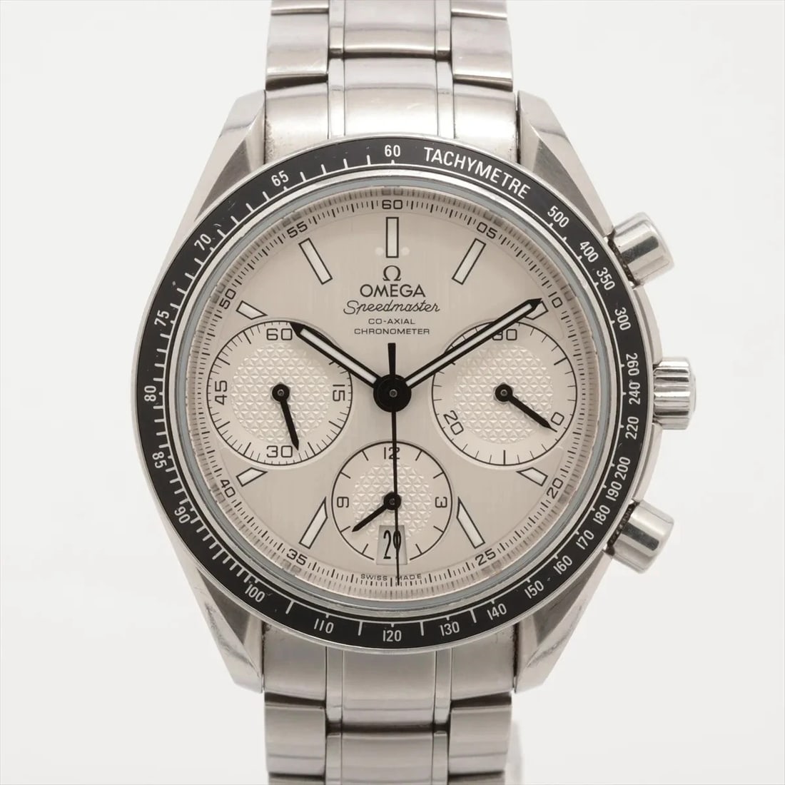 OMEGA SPEEDMASTER CO-AXIAL CHRONOMETER SS AT SILVE WATCH: Omega Speedmaster Co-Axial Chronometer SS AT Silve Watch Brand: Omega Type/Style: Wristwatch Material: SS Color: Dial Color Silver Size: Case:W1.6 x H1.6inch / W40 x H40 Circumference of Wrist:6.1inch