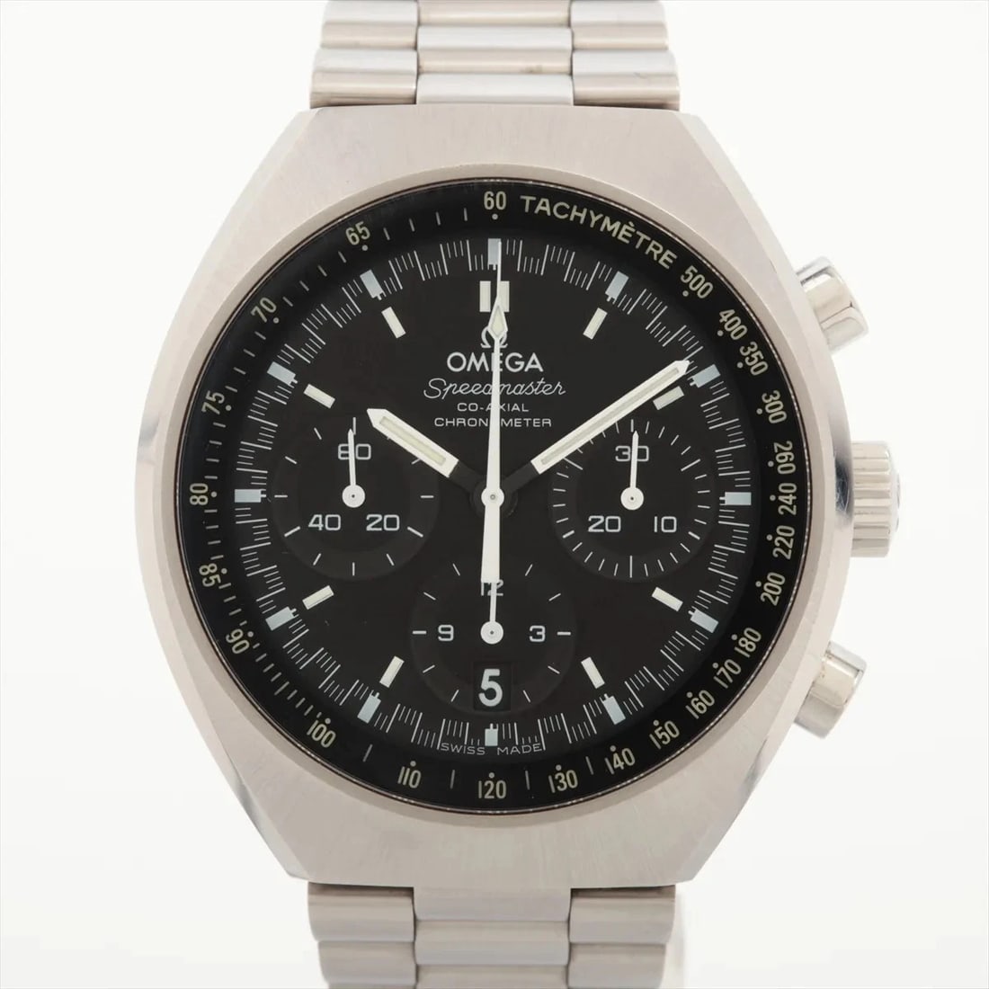 OMEGA SPEEDMASTER CO-AXIAL SS AT BLACK DIAL WATCH: Omega Speedmaster Co-Axial SS AT black dial Watch Brand: Omega Type/Style: Wristwatch Material: SS Color: Dial Color Black Size: Case:W1.6 x H1.6inch / W43 x H47 Circumference of Wrist:5.9inch / 15