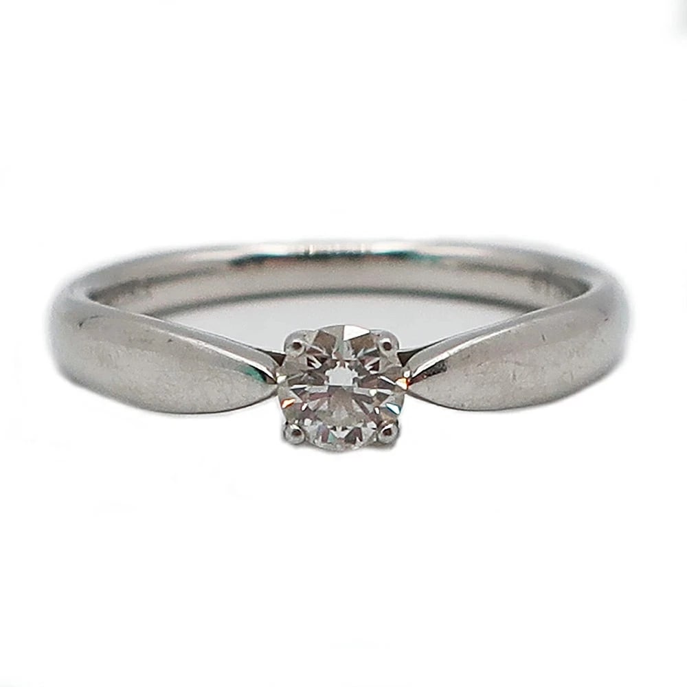 TIFFANY DIAMOND RING: Tiffany Diamond Ring Brand: Tiffany & Co. Type/Style: Ring Material: PT950, Color: PT Size: US 4.5 Accessories: None Accessories Notice: When purchasing pre-owned goods, please refer to the photos of